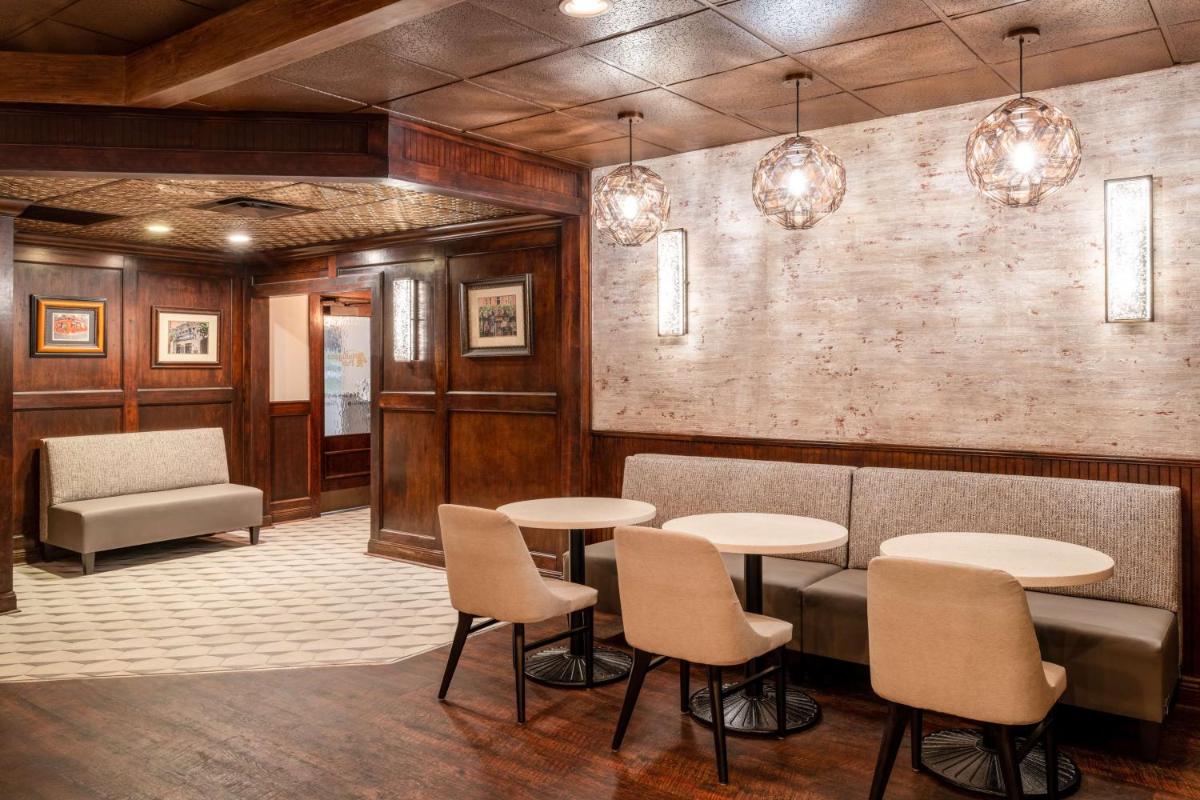 Hilton Garden Inn Jacksonville/Ponte Vedra - image 7