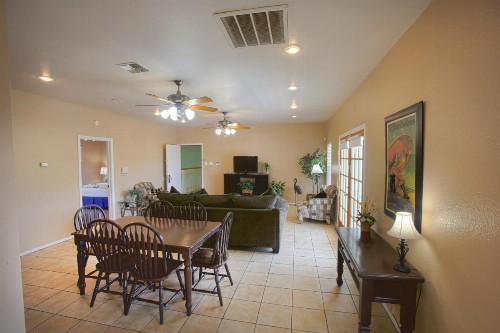 Plantation Suites and Conference Center - image 10
