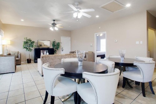 Plantation Suites and Conference Center - image 19