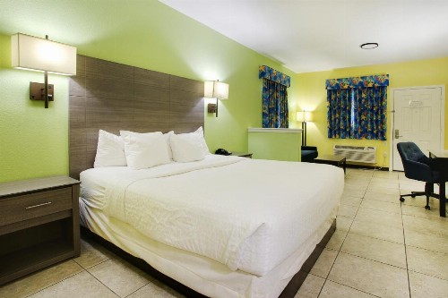 Plantation Suites and Conference Center - image 27