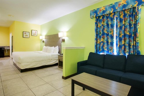Plantation Suites and Conference Center - image 30