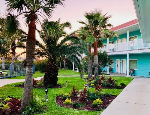 Days Inn by Wyndham Port Aransas TX - image 7