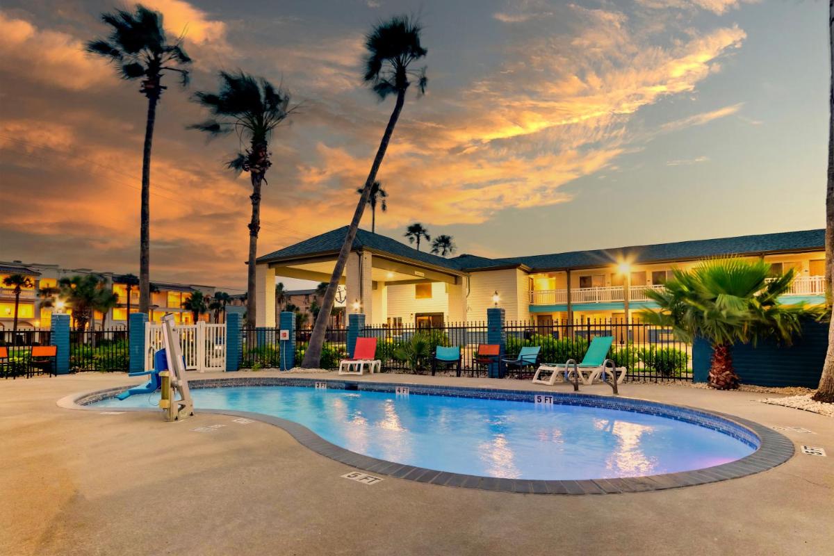 Captains Quarters Inn - main image
