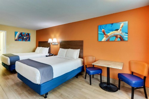 Captains Quarters Inn - image 16
