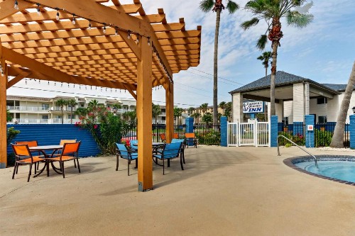 Captains Quarters Inn - image 20