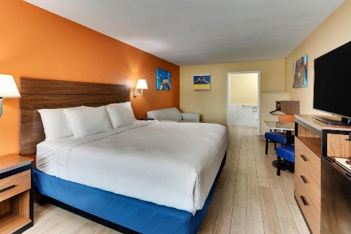 Captains Quarters Inn - image 43