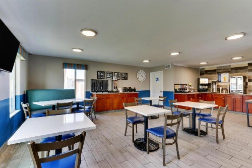 Captains Quarters Inn - image 45