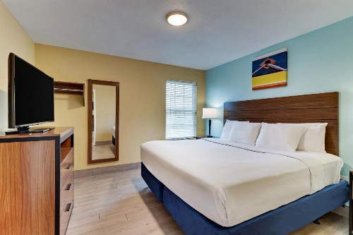 Captains Quarters Inn - image 9