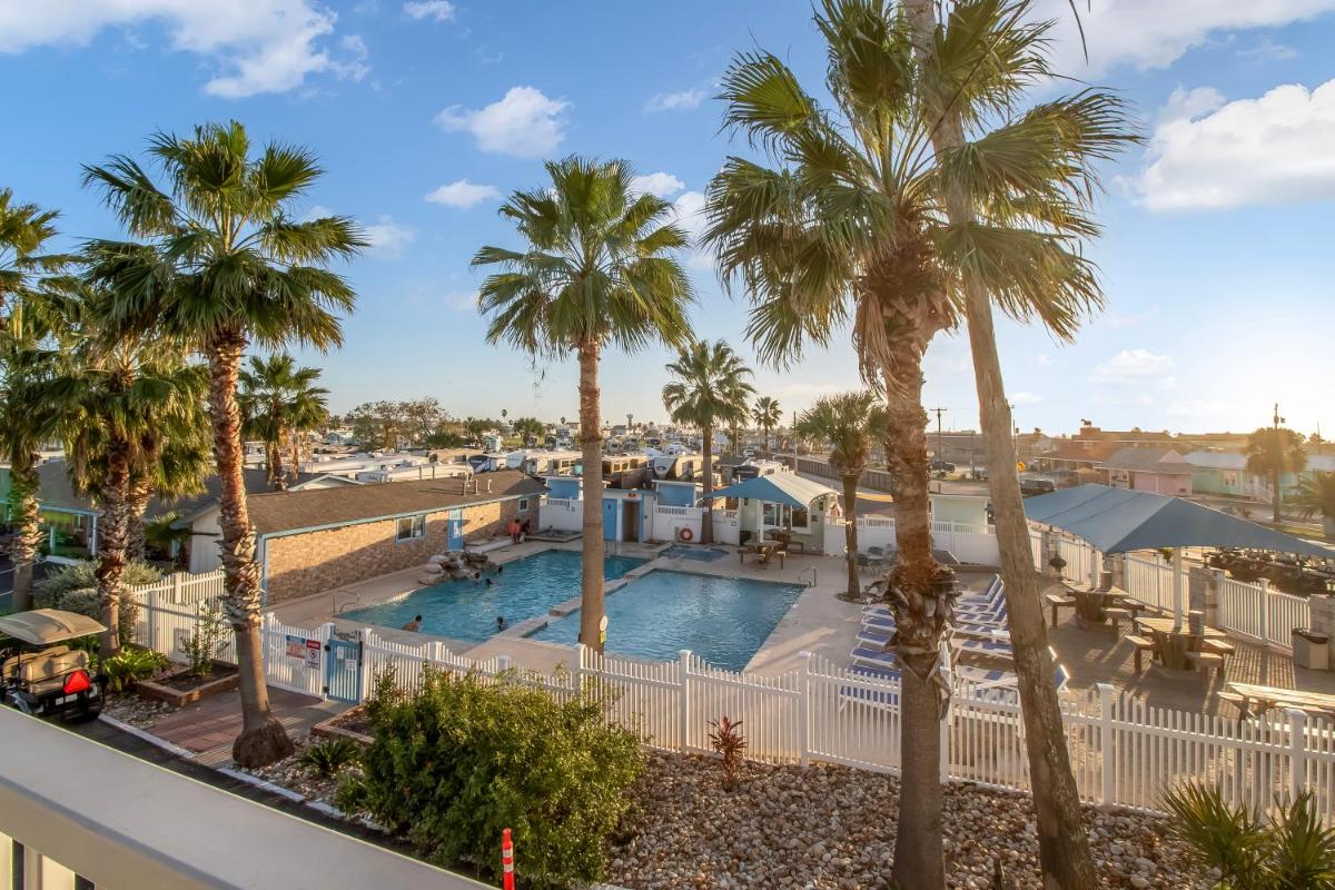 Tropic Island Resort - main image