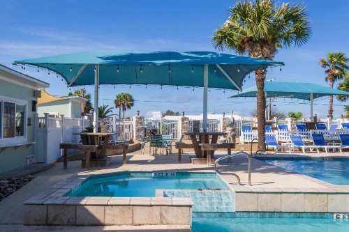 Tropic Island Resort - image 10
