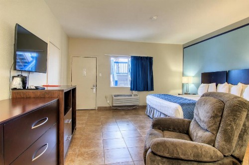 Alister Square Inn - image 21