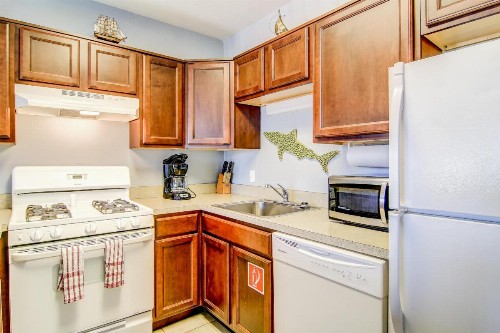 SportyKid's Condo - image 7