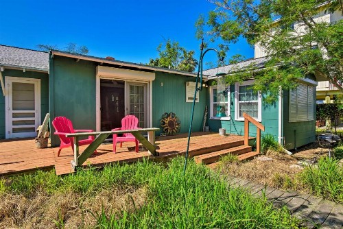 Port Aransas House - Walk to Coast and Fishing! - image 11