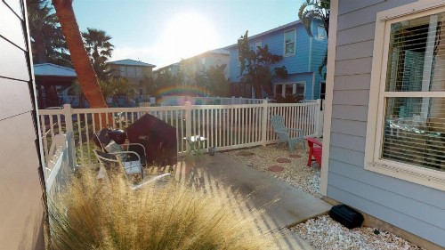 DockSide SC2 home - image 1