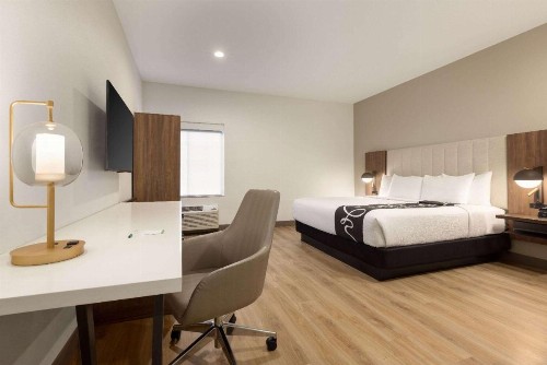La Quinta by Wyndham Port Arthur - image 13