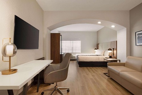 La Quinta by Wyndham Port Arthur - image 16