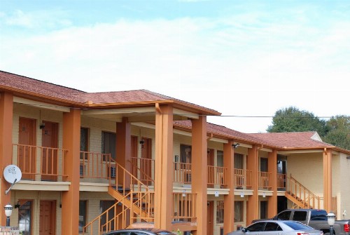 Royal Inn - image 2