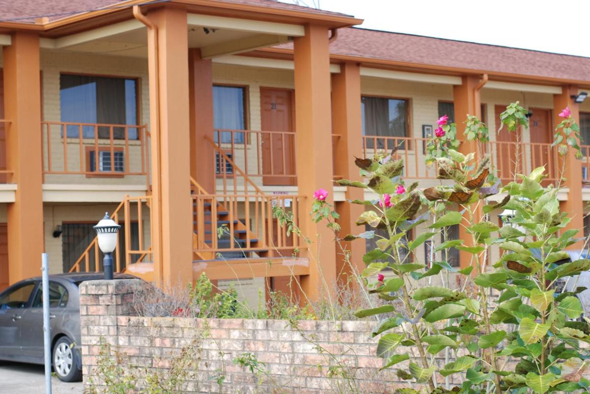 Royal Inn - image 3