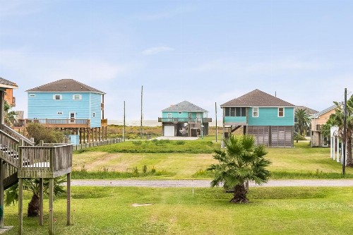 My Favorite Beach House - image 7