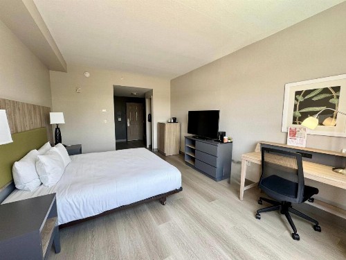 Country Inn & Suites by Radisson Port Charlotte FL - image 11
