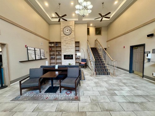 Country Inn & Suites by Radisson Port Charlotte FL - image 2