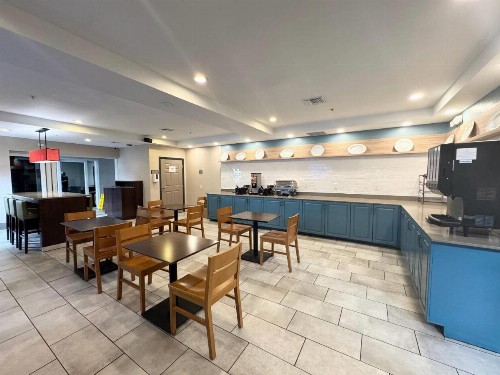 Country Inn & Suites by Radisson Port Charlotte FL - image 39