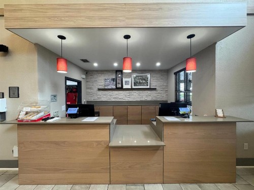 Country Inn & Suites by Radisson Port Charlotte FL - image 5
