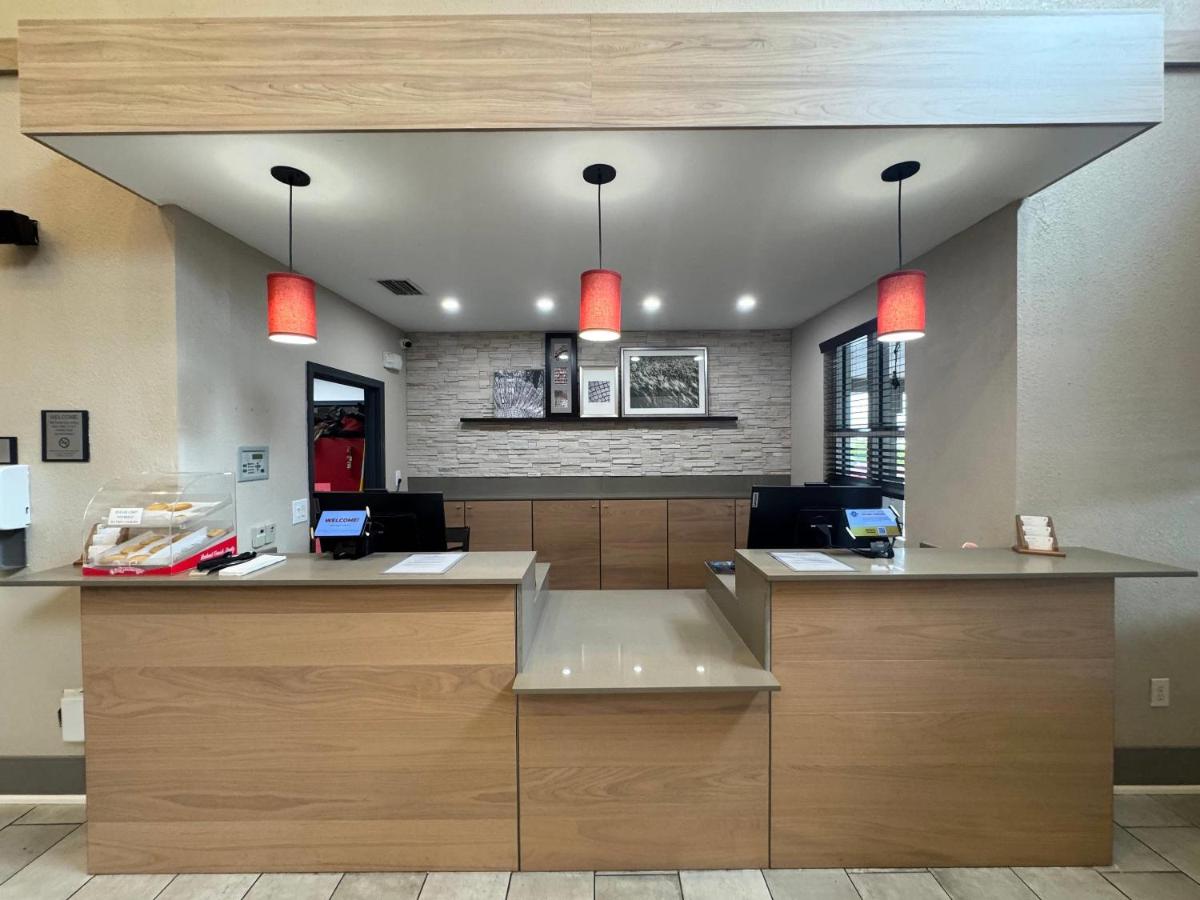 Country Inn & Suites by Radisson Port Charlotte FL - image 5