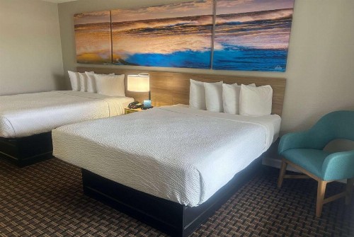 Days Inn by Wyndham Port Charlotte Town Center - image 25