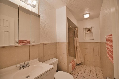 Van Nuys - image 26