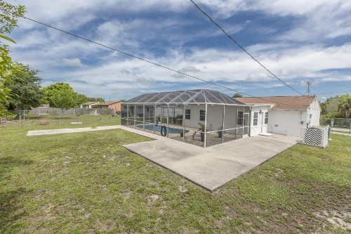Van Nuys - image 28