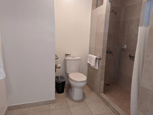 Americas Best Value Inn Oxnard-Port Hueneme - image 23