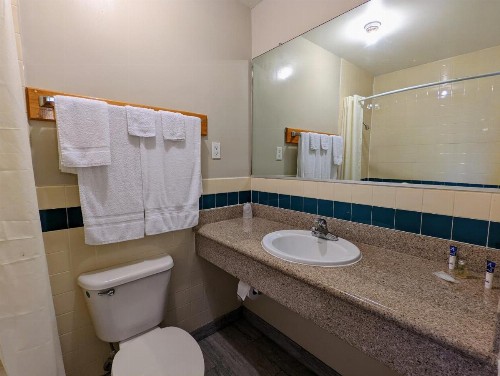 Americas Best Value Inn Oxnard-Port Hueneme - image 26