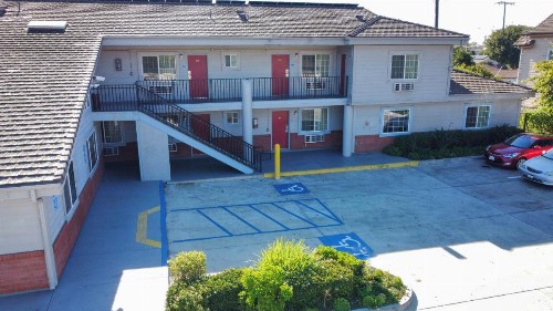 Americas Best Value Inn Oxnard-Port Hueneme - image 32