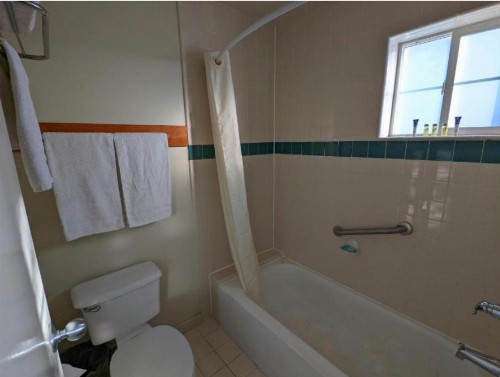 Americas Best Value Inn Oxnard-Port Hueneme - image 5