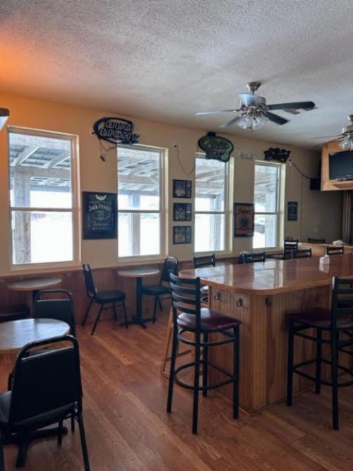 White Sands Motel Restaurant & Marina - image 27