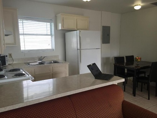 Port Isla Inn - image 29