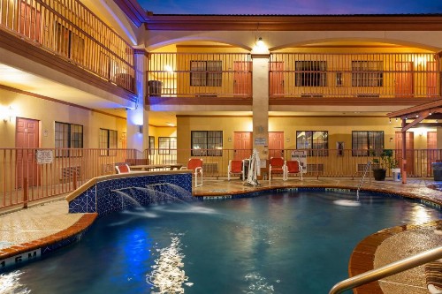Casa Rosa Inn - image 2