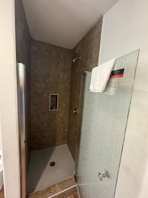 Southwind Inn - image 19