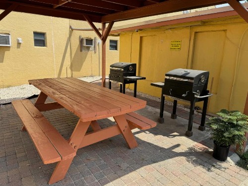 Southwind Inn - image 29