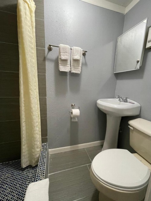 Southwind Inn - image 30