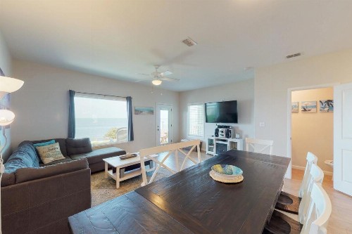 Las Joyas Bayview Home - image 7