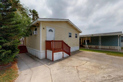 Long Island Village Unit 081 - image 1