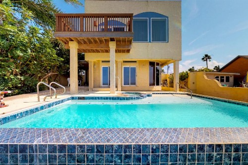 Ocean's Paradise - image 1