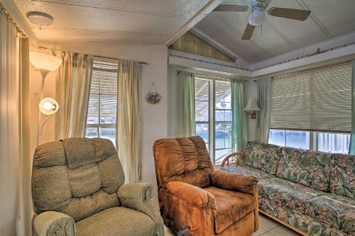 Canalfront Port Isabel Escape with Boat Dock!