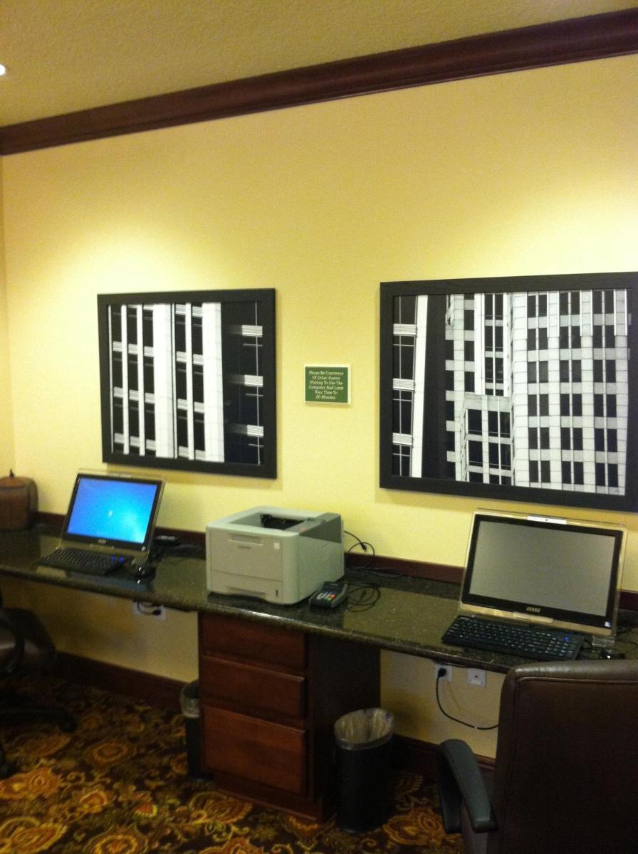 Country Inn & Suites by Radisson Port Orange-Daytona FL - image 3