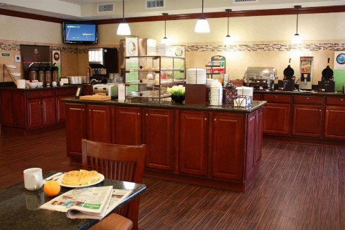 Country Inn & Suites by Radisson Port Orange-Daytona FL - image 8