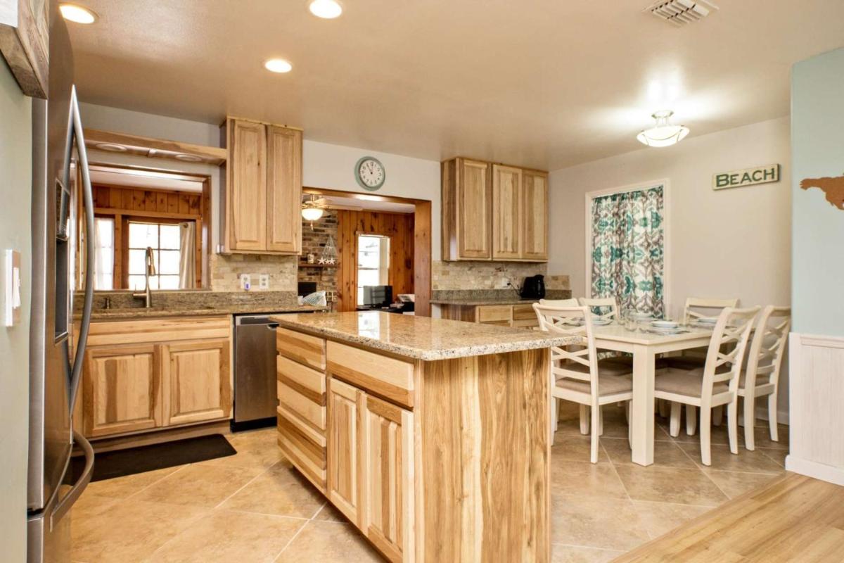 1050 Tompkins Drive - image 2