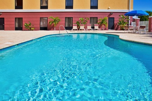 Holiday Inn Express Hotel & Suites Port Richey an IHG Hotel - image 15