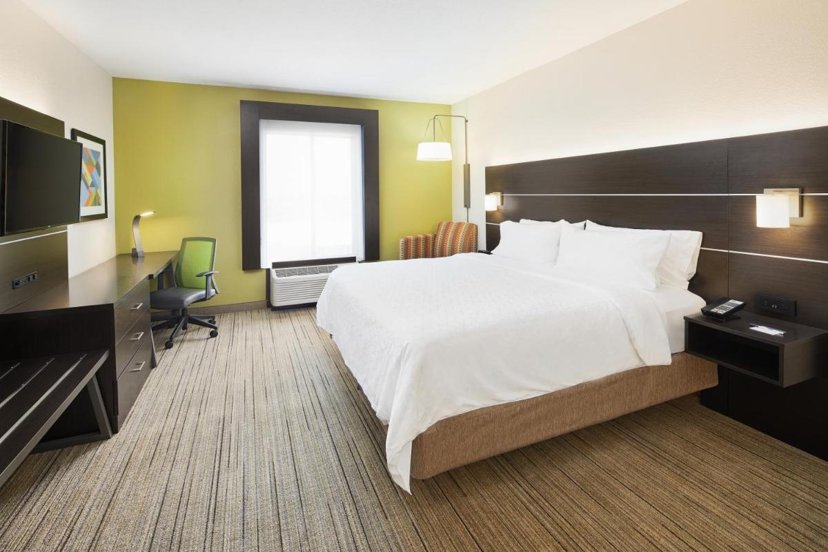 Holiday Inn Express Hotel & Suites Port Richey an IHG Hotel - image 3